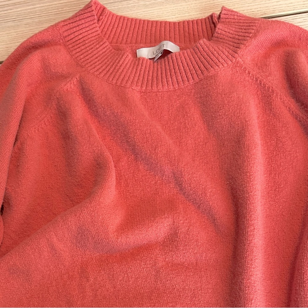 LOFT Women’s XL Crewneck Pullover Sweater in Red - Relaxed Fit
